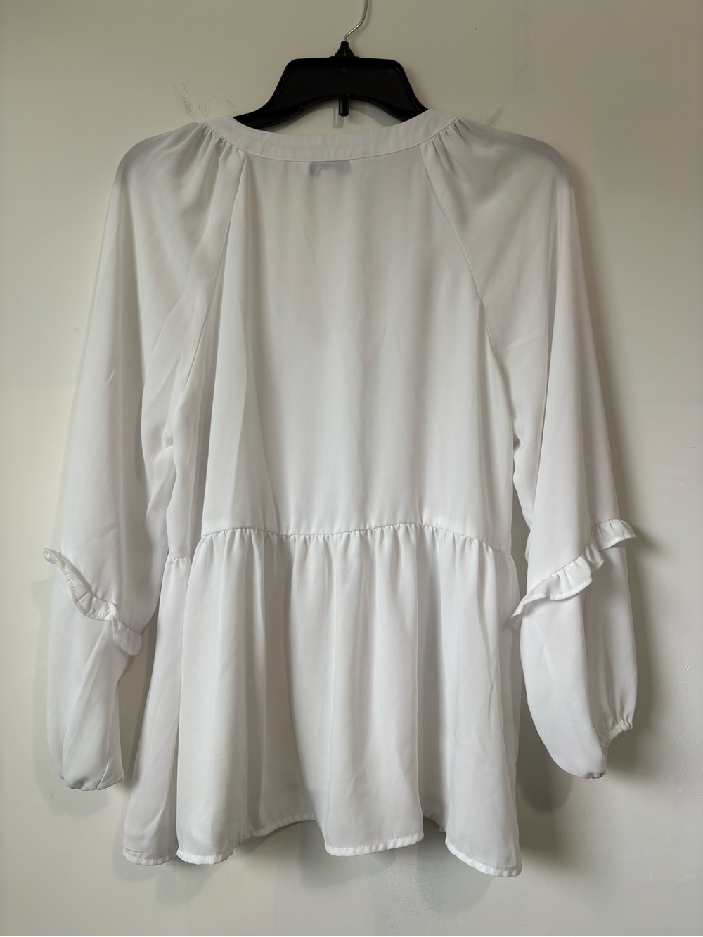 Counterparts White V-Neck Peplum Tunic - Picture 2 of 6